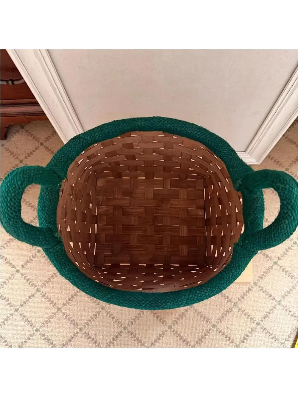 Vintage Christmas jute braided nesting baskets w a holiday design set of 3